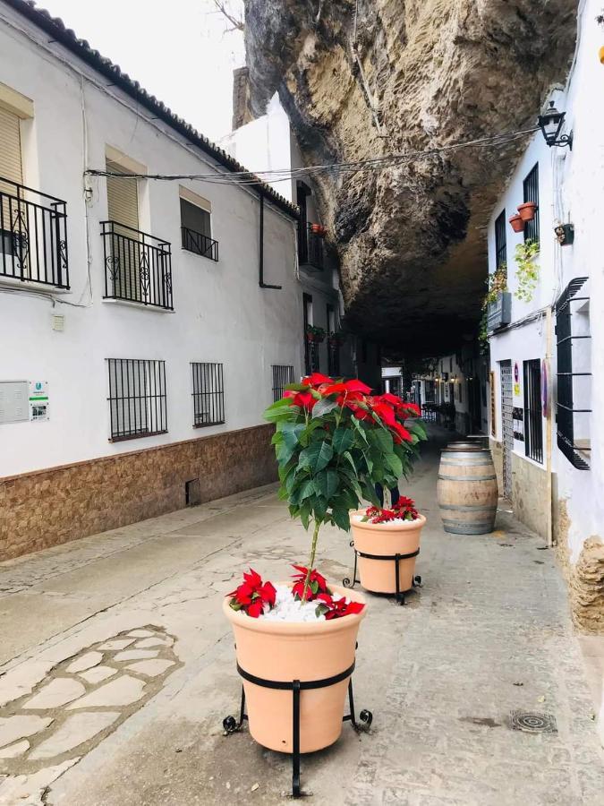 La Roca Encantada Setenil De Las Bodegas Exterior photo